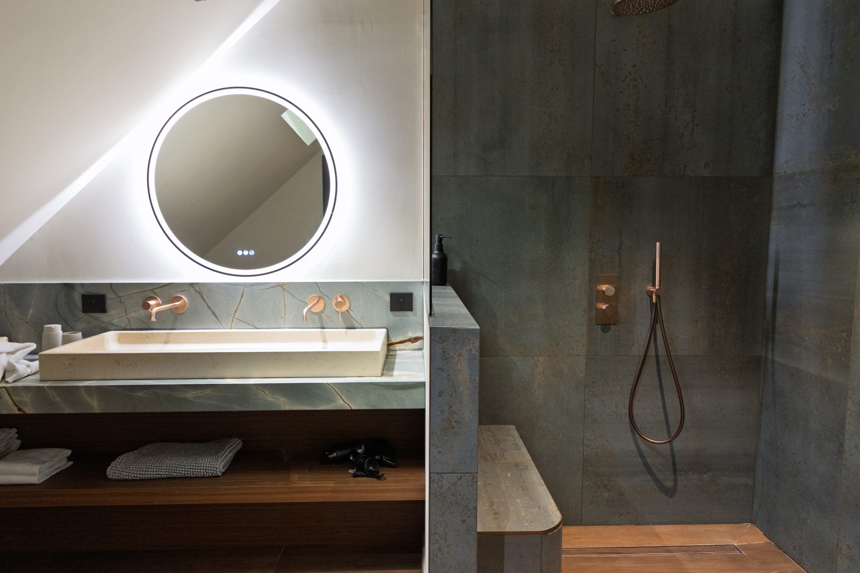 Parc Animalier des Pyrénées<br />
Photographe<br />
Photos de luxe<br />
Photographe de haut de gamme<br />
Appartement<br />
Villa<br />
Lodge<br />
Maison<br />
Hautes-Pyrénées<br />
Lourdes<br />
Immobilier<br />
Architecture<br />
Tarbes<br />
Tournay<br />
Bagnères de Bigorre<br />
Lannemezan<br />
Google<br />
Référencement<br />
Solocal<br />
Hautes-Pyrénées<br />
Gers<br />
Soumoulou<br />
Pau<br />
Dynabuy<br />
Atlantis<br />
Réseau Atlantis<br />
Maison de Maître<br />
Maître de l'image