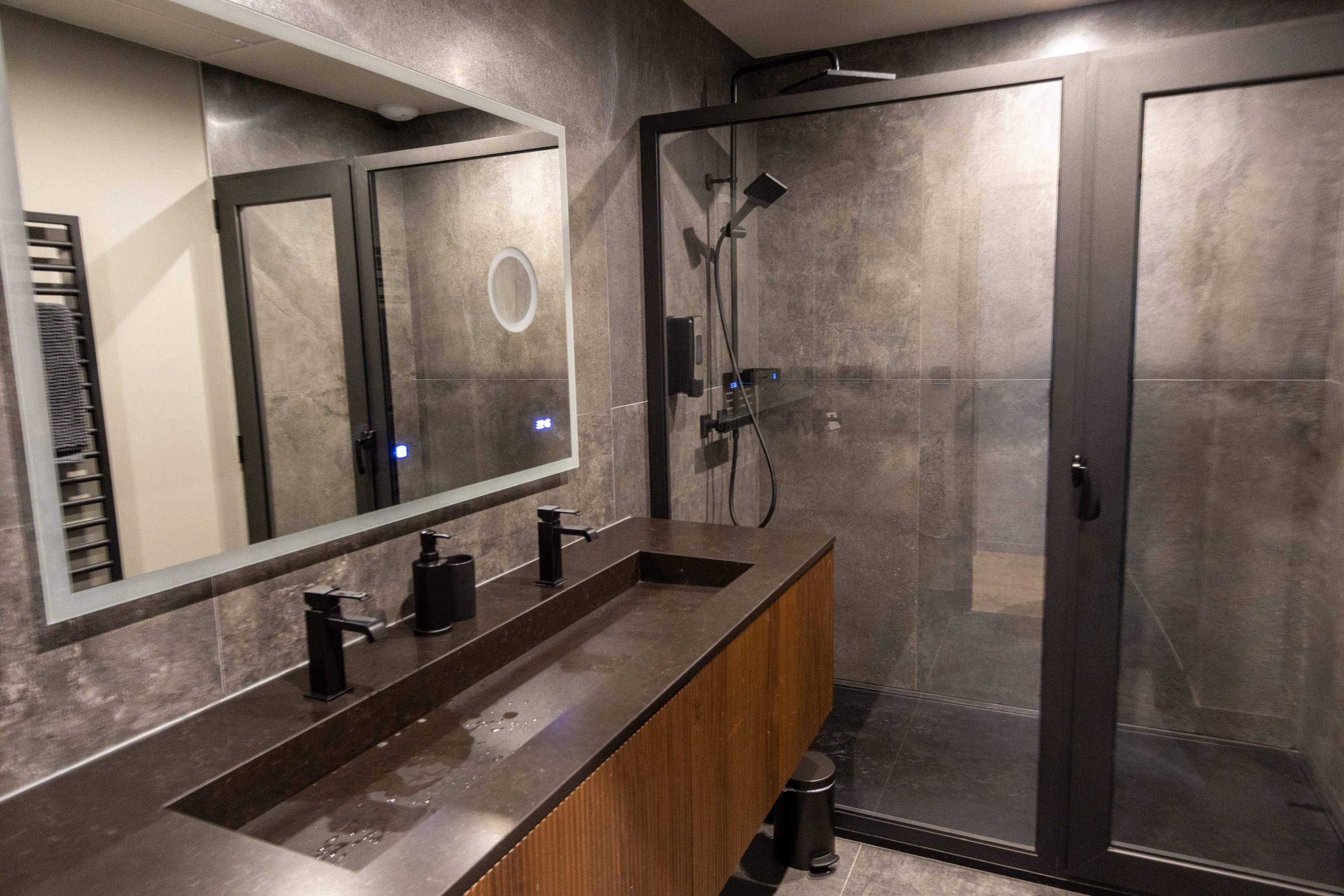 Parc Animalier des Pyrénées<br />
Photographe<br />
Photos de luxe<br />
Photographe de haut de gamme<br />
Appartement<br />
Villa<br />
Lodge<br />
Maison<br />
Hautes-Pyrénées<br />
Lourdes<br />
Immobilier<br />
Architecture<br />
Tarbes<br />
Tournay<br />
Bagnères de Bigorre<br />
Lannemezan<br />
Google<br />
Référencement<br />
Solocal<br />
Hautes-Pyrénées<br />
Gers<br />
Soumoulou<br />
Pau<br />
Dynabuy<br />
Atlantis<br />
Réseau Atlantis<br />
Maison de Maître<br />
Maître de l'image