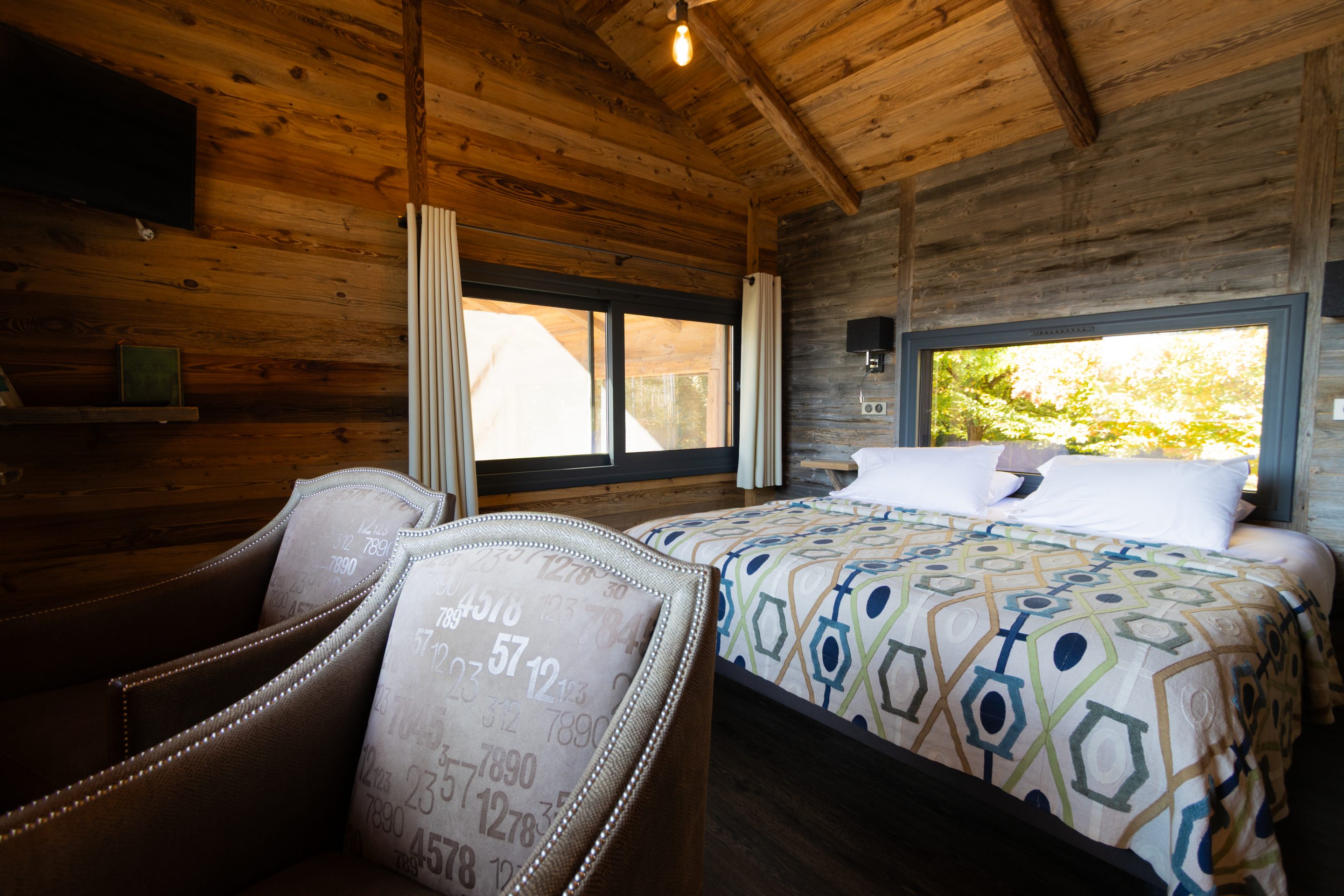 Parc Animalier des Pyrénées Photographe Photos de luxe Photographe de haut de gamme Appartement Villa Lodge Maison Hautes-Pyrénées Lourdes Immobilier Architecture Tarbes Tournay Bagnères de Bigorre Lannemezan Google Référencement Solocal Hautes-Pyrénées Gers Soumoulou Pau Dynabuy Atlantis Réseau Atlantis Maison de Maître Maître de l'image